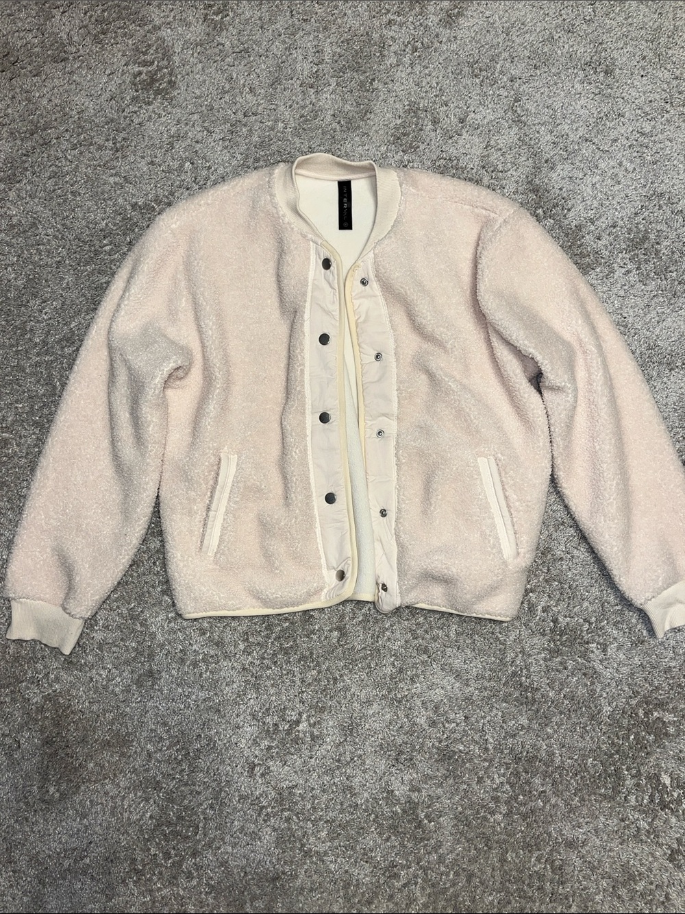 Interval Medium Cream Sherpa Snap-Front Jacket - Women's Cozy Layer